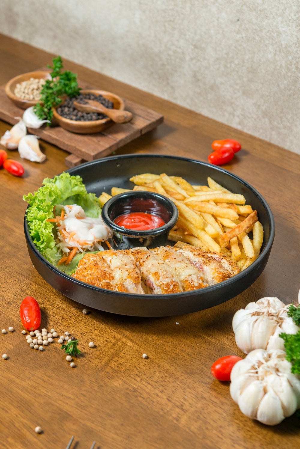Ayam goreng komplit